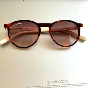 Womens sunglasses Lacoste